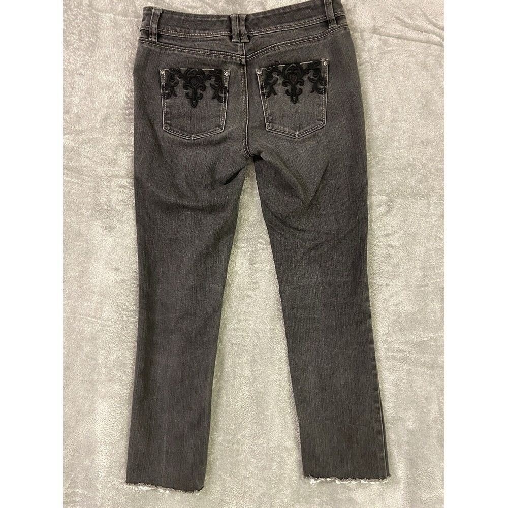 White House Black Market Gray Distressed Skinny Jeans Raw Hem Women 29 x 33.5 - Picture 5 of 7